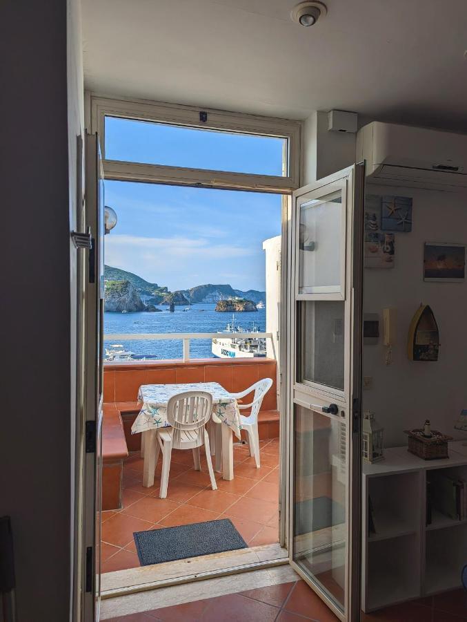 Ponza Holiday Homes - Porto Bagian luar foto
